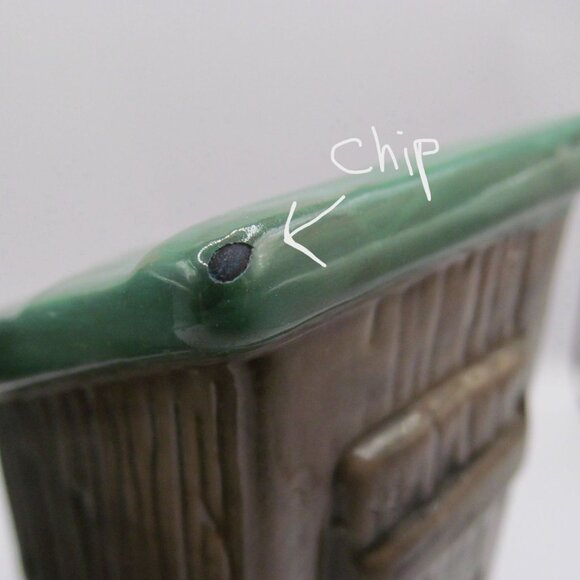 Novelty Outhouse Shaped Salt and Pepper Ceramic Shaker Set - Picture 8 of 10